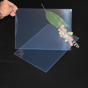 Horký výprodej 1 mm tvrdý průhledný plastový list z PVC pro laserové řezání